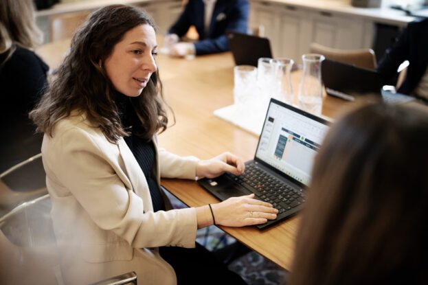 Communication keeps everyone on the same track – Emma Wadmark on creating clarity in transformation projects